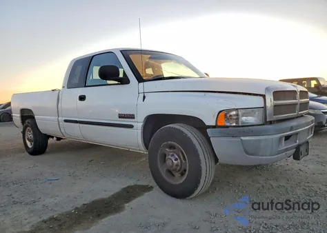 2001 Dodge Ram 2500 from USA, damaged, VIN 1B7KC23631J502105